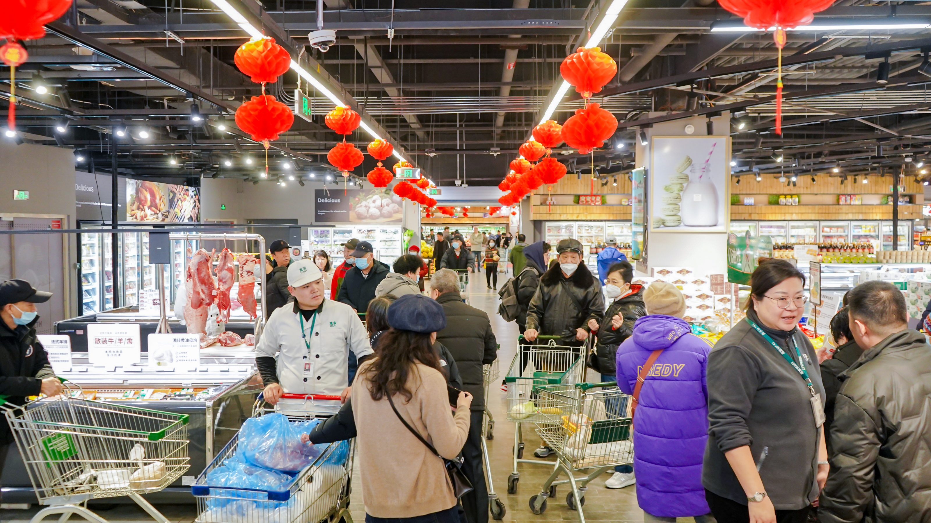 12月31日，华润万家全国50店焕新亮相